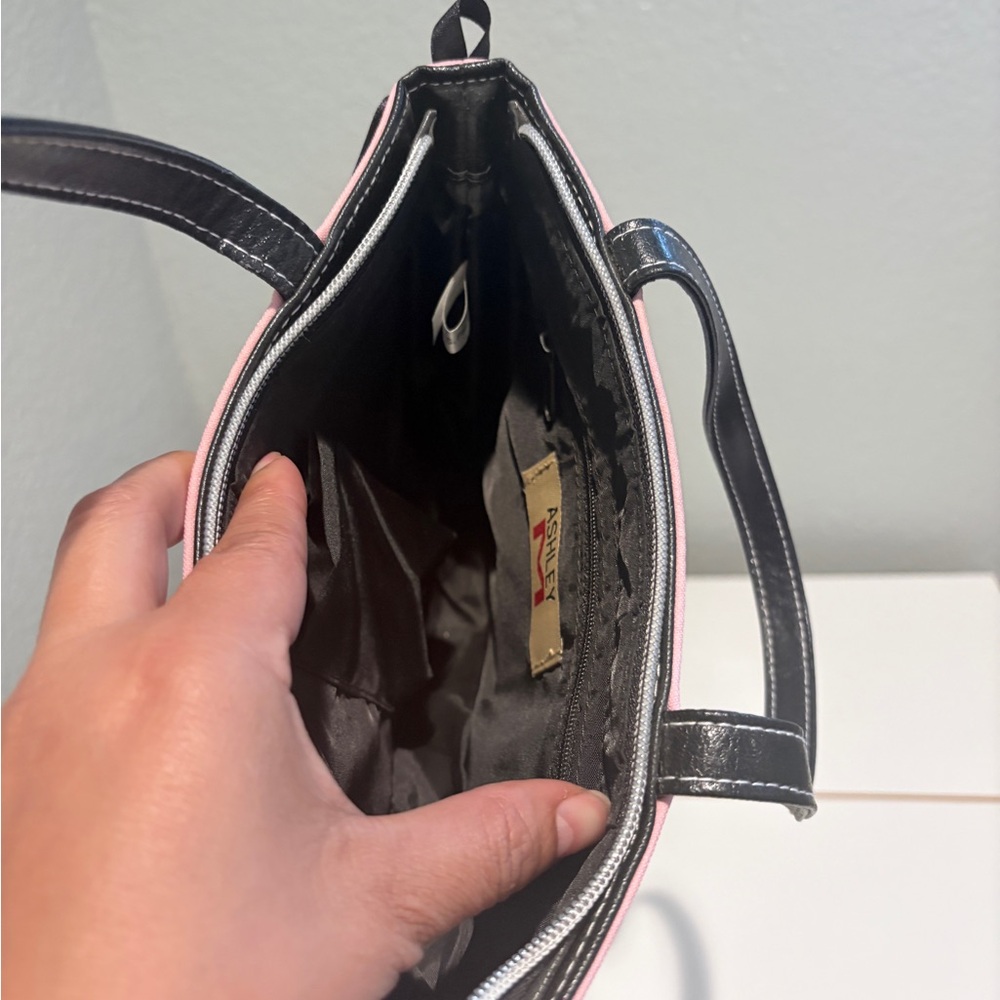 Ashley By 26 International Pink and Black Top-Handle Tote - Picture 11 of 12